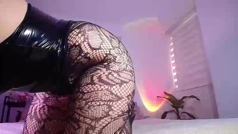 CATALEYA  online show from 12/20/25, 10:17