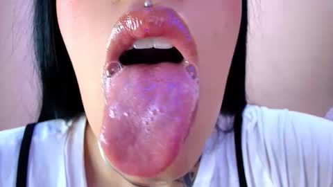 Cattleya online show from 03/27/26, 03:45