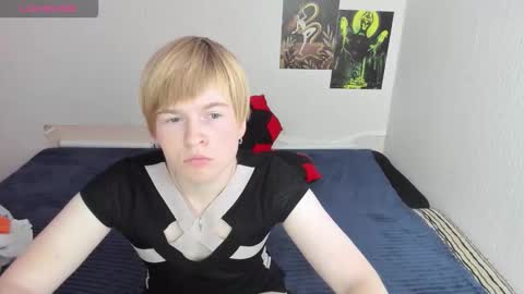 cattie_w_ online show from 11/05/25, 01:49