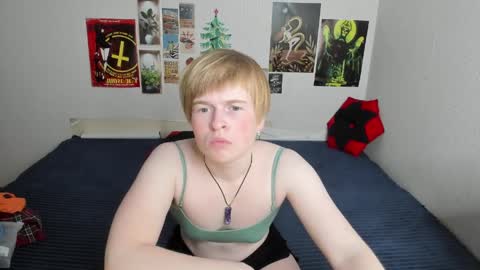 cattie_w_ online show from 04/02/26, 01:14