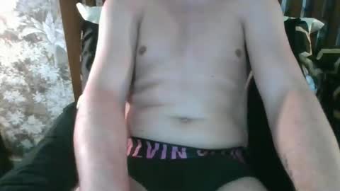 Snapshot of cb94x chatting on 11/17/25, 10:43 CB94x online show from 11/17/25, 10:43