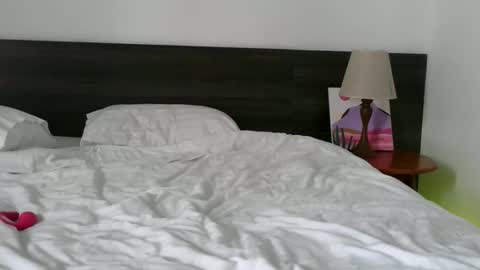 Snapshot of cbfryaa chatting on 11/30/25, 05:22 cbfryaa online show from 11/30/25, 05:22