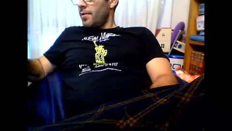 Snapshot of ccddrr2 chatting on 12/04/24, 10:35 ccddrr2 online show from 12/04/24, 10:35