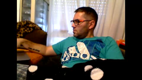 Snapshot of ccddrr2 chatting on 12/05/25, 10:24 ccddrr2 online show from 12/05/25, 10:24
