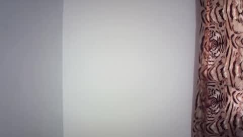 Snapshot of ccharlot chatting on 05/30/26, 04:59 ccharlot online show from 05/30/26, 04:59