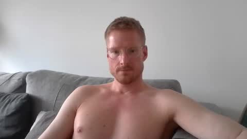 Snapshot of ccloser87 chatting on 02/13/26, 03:52 ccloser87 online show from 02/13/26, 03:52