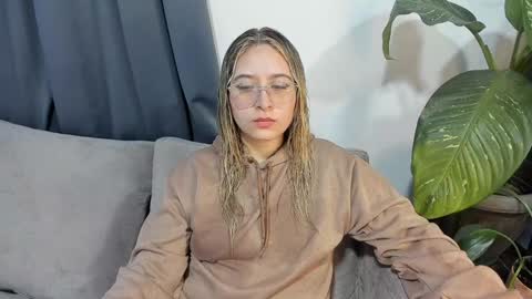 ccuteass online show from 12/03/24, 11:55