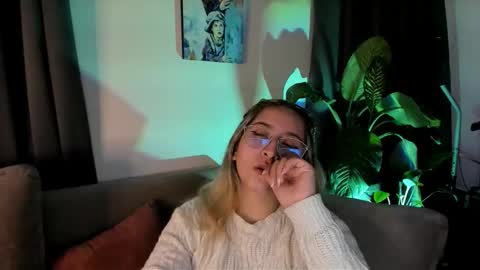 ccuteass online show from 12/09/24, 10:09