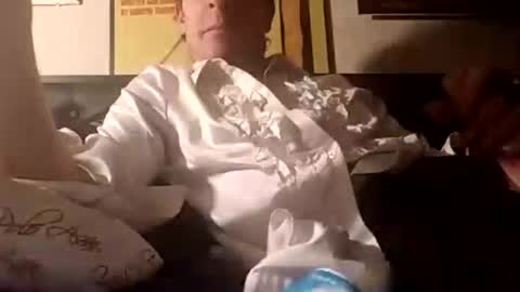 cd952721 online show from 11/01/25, 07:54