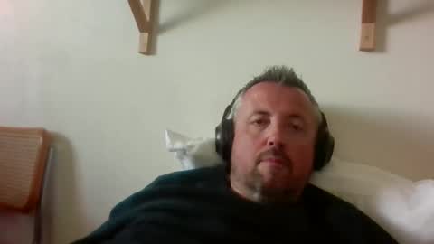Snapshot of cebcool chatting on 04/12/26, 01:49 Sb online show from 04/12/26, 01:49