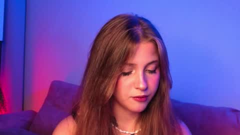 Snapshot of ceceliapidcock chatting on 10/10/25, 07:13 Lina online show from 10/10/25, 07:13