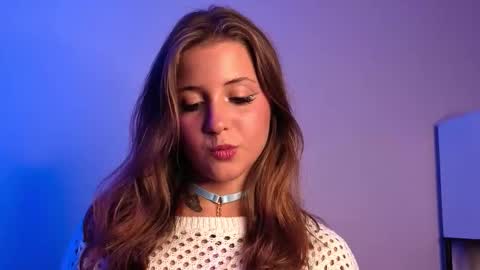 Snapshot of ceceliapidcock chatting on 11/06/25, 09:15 Lina online show from 11/06/25, 09:15