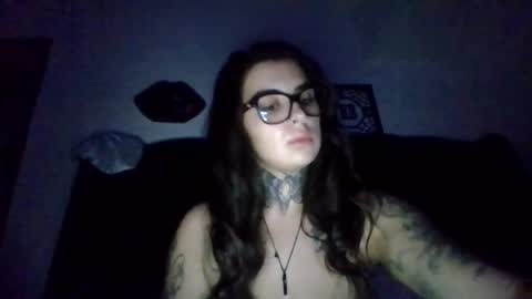 ceceluv27 online show from 11/08/25, 04:45