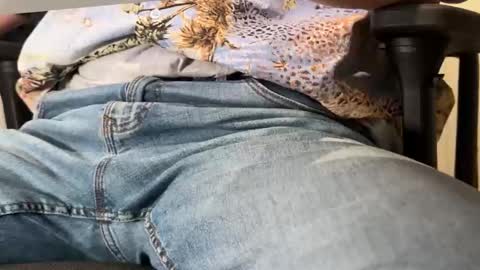 Ceci online show from 10/27/25, 08:07