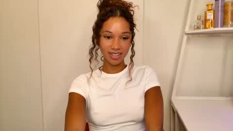 Snapshot of cedaya555 chatting on 10/23/25, 11:57 CEDAYA555 online show from 10/23/25, 11:57