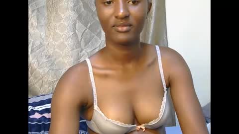 cee_queen online show from 05/23/26, 08:57