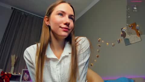 Josie Manesi online show from 02/14/25, 01:34