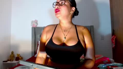 Snapshot of celeneortiiz chatting on 07/01/26, 09:00 celeneortiiz online show from 07/01/26, 09:00