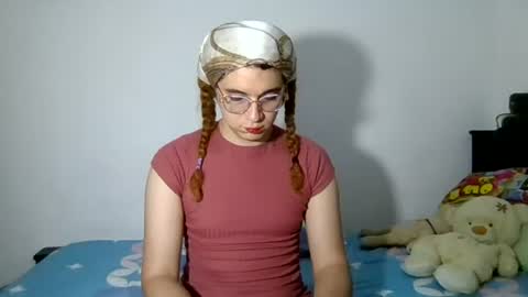 Snapshot of celessteseductora chatting on 07/16/26, 03:29 celessteseductora online show from 07/16/26, 03:29