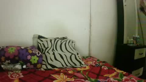 Snapshot of celeste198694 chatting on 01/09/26, 01:47 celeste198694 online show from 01/09/26, 01:47