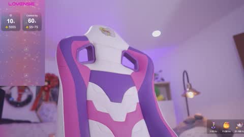 Snapshot of celeste_blazze chatting on 12/18/24, 10:46 Celeste online show from 12/18/24, 10:46