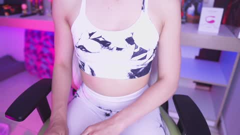 Snapshot of celeste_blazze chatting on 12/20/24, 06:02 Celeste online show from 12/20/24, 06:02