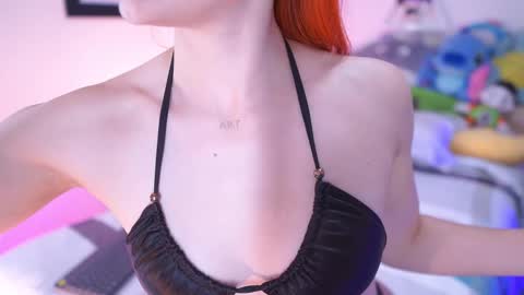 Snapshot of celeste_blazze chatting on 10/21/25, 03:57 Celeste online show from 10/21/25, 03:57