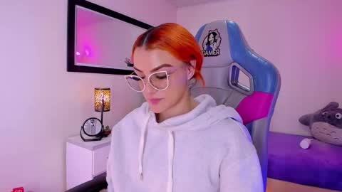 Snapshot of celeste_blazze chatting on 02/16/26, 04:25 Celeste online show from 02/16/26, 04:25