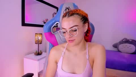 Snapshot of celeste_blazze chatting on 02/18/26, 04:14 Celeste online show from 02/18/26, 04:14