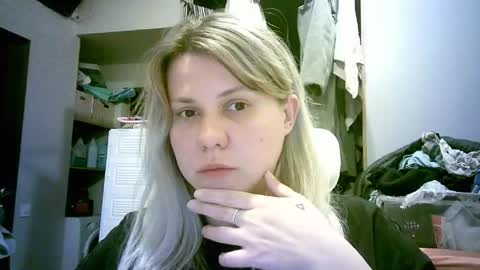 celeste_naughty_ online show from 05/05/26, 10:23
