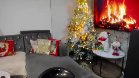 mia  sofiabohorquez INSTAGRAM online show from 12/22/25, 11:24