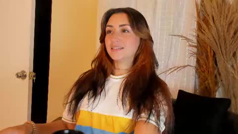 Snapshot of celeste_rodriguez_ chatting on 07/04/26, 04:07 online show from 07/04/26, 04:07