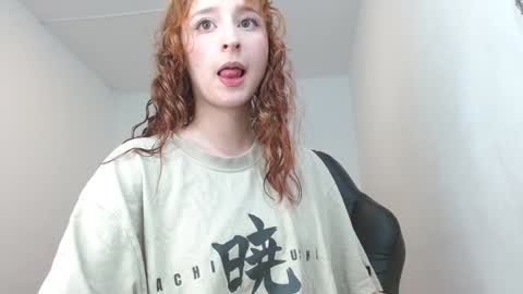 celesteayase online show from 01/31/25, 08:54