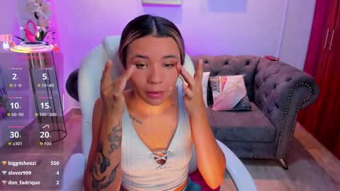 Snapshot of celestee_rain chatting on 09/20/25, 11:22 celestee_rain online show from 09/20/25, 11:22