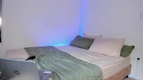 Snapshot of celesteginger chatting on 02/12/25, 03:05 celesteginger online show from 02/12/25, 03:05