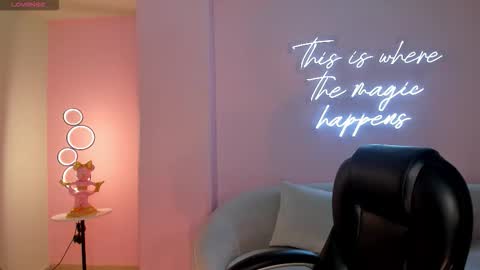 Snapshot of celestepalmer_x chatting on 10/09/25, 10:13 Celeste online show from 10/09/25, 10:13