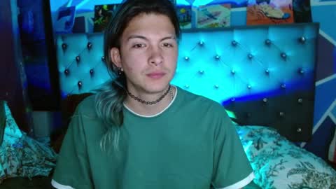 I am Valentinn online show from 12/15/25, 08:02