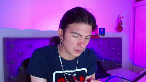 I am Valentinn online show from 03/03/26, 10:15