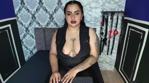       online show from 02/10/25, 11:02