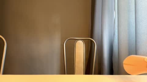 Eva online show from 04/27/26, 07:50