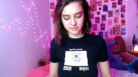 Snapshot of celine_dionn chatting on 12/13/24, 05:43 Celine online show from 12/13/24, 05:43