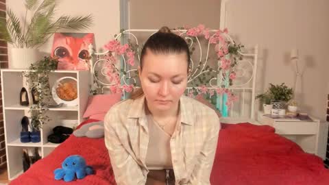 Nina online show from 02/25/26, 08:29