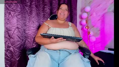 Snapshot of cellycanela_ chatting on 06/13/26, 02:53 Francy online show from 06/13/26, 02:53