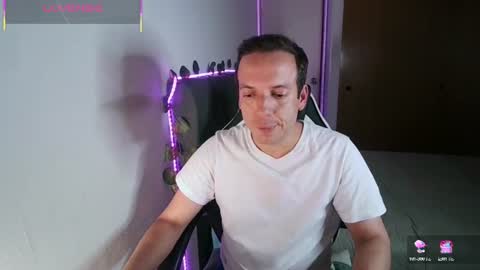 Snapshot of cerso1 chatting on 06/10/26, 04:23 Cerso online show from 06/10/26, 04:23