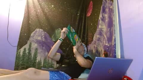 cguffey2284 online show from 01/03/25, 05:28