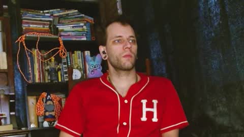 cguffey2284 online show from 02/19/25, 09:36