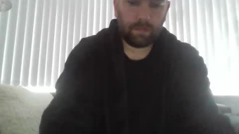 ch33ky85 online show from 12/01/25, 11:15