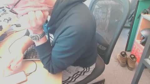 ch400 online show from 04/21/26, 04:01