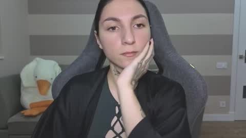 Kate online show from 09/18/25, 07:10