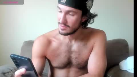 Snapshot of chadpowerz chatting on 09/08/25, 05:23 Lydong online show from 09/08/25, 05:23
